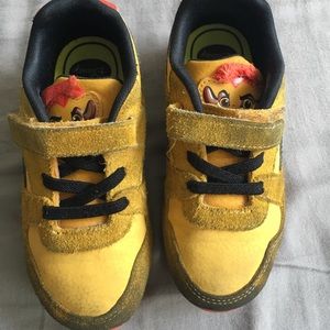 Boys Reebok special addition lion king sneakers.